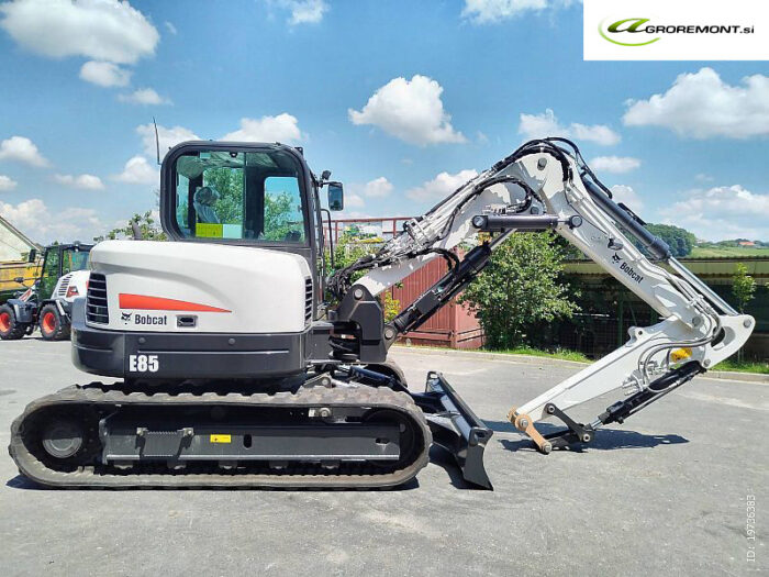 BOBCAT E85 - Image 4